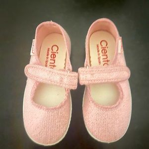 Beautiful brand new little Cienta shoes made in Spain size 23 = size 6 kids